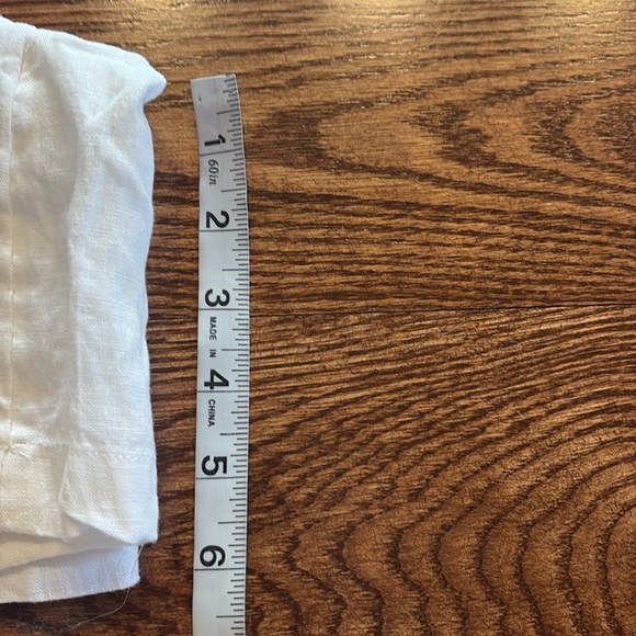 NWT TAHARI Women's White Linen Shorts pockets draw string  elasticized waist L - Picture 8 of 9